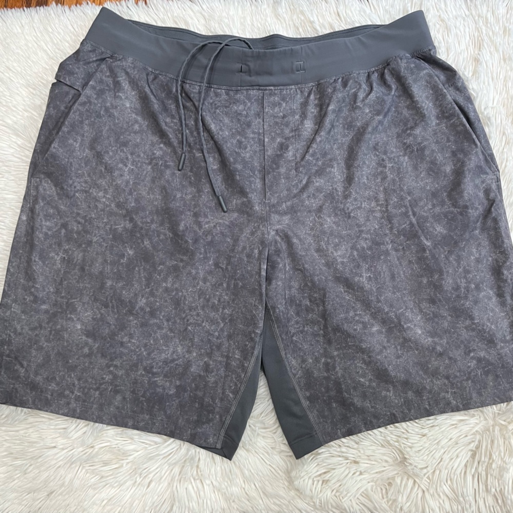 Lululemon Athletica men Lululemon T.H.E. Short 9" *Linerless - Picture 3 of 10